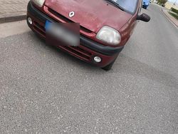 Rot Gebraucht 1998 Renault Clio II Kleinwagen | 400 €
