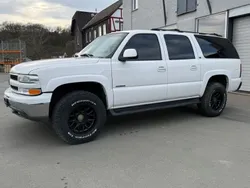Weiß Gebraucht 2001 Chevrolet Suburban SUV | 17.900 €