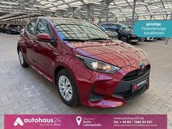 Rot Gebraucht 2021 Toyota Yaris Hybrid Comfort Limousine | 16.690 € (Guter Preis)