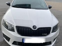 Weiß Gebraucht 2014 Skoda Octavia RS Kombi | 9.099 € (Fairer Preis)