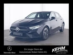 Schwarz Gebraucht 2024 Mercedes A200 Progressive Kleinwagen | 29.680 € (Fairer Preis)