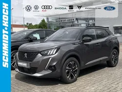 Grau Gebraucht 2020 Peugeot 2008 Allure SUV | 17.495 € (Etwas zu teuer)