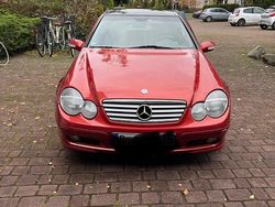 Rot Gebraucht 2001 Mercedes 230 Coupé | 4.999 €