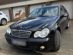Schwarz Gebraucht 2005 Mercedes C180 Limousine | 3.199 € (Fairer Preis)