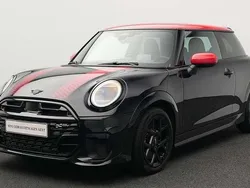 Schwarz Gebraucht 2024 Mini John Cooper Works Kleinwagen | 30.991 € (Superpreis)