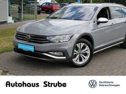 Grau Gebraucht 2023 VW Passat Alltrack Kombi | 31.995 € (Fairer Preis)