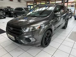 Magneticgrau (metallic) Gebraucht 2017 Ford Kuga ST-Line SUV | 18.500 € (Etwas zu teuer)