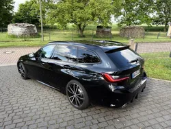 Schwarz Gebraucht 2023 BMW 330 Performance Kombi | 41.100 € (Guter Preis)