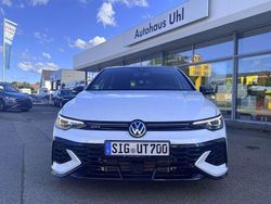 Oryxweiß perleffekt Gebraucht 2025 VW Golf VIII GTI Clubsport Limousine | 48.889 €