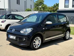 Schwarz Gebraucht 2015 VW up! CLUB Kleinwagen | 7.750 € (Etwas zu teuer)