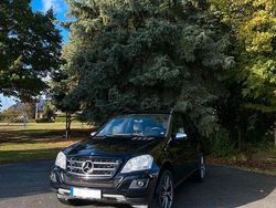 Schwarz Gebraucht 2009 Mercedes ML320 SUV | 11.995 €