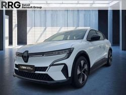 Weiß Gebraucht 2022 Renault Megane E-Tech Equilibre Limousine | 16.990 € (Guter Preis)