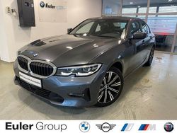 Grau Gebraucht 2020 BMW 320 Limousine | 28.899 € (Etwas zu teuer)