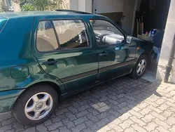 Grün Gebraucht 1996 VW Golf III Limousine | 1.499 € (Guter Preis)