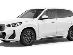 Weiß Gebraucht 2024 BMW iX1 Luxury Line SUV | 49.974 € (Teuer)