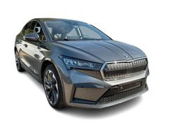 Grau Gebraucht 2023 Skoda Enyaq iV Loft SUV | 31.721 € (Etwas zu teuer)