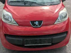 Rot Gebraucht 2008 Peugeot 107 Kleinwagen | 600 € (Superpreis)