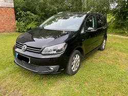 Schwarz Gebraucht 2014 VW Touran Life Van / Kleinbus | 7.999 € (Fairer Preis)