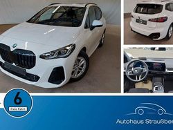 Weiß Gebraucht 2024 BMW 220 Active Tourer M Sport Van / Kleinbus | 31.790 € (Fairer Preis)