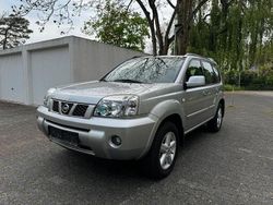 Grau Gebraucht 2004 Nissan X-Trail SUV | 4.700 € (Etwas zu teuer)