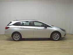 Silber Gebraucht 2022 Opel Astra Business Kombi | 10.980 € (Superpreis)
