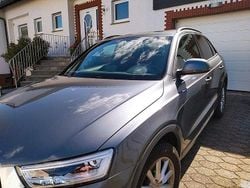 Grau Gebraucht 2016 Audi Q3 Ambiente SUV | 14.600 € (Guter Preis)