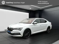 Moonweiß perleffekt Gebraucht 2023 Skoda Superb LAURIN & KLEMENT Limousine | 39.980 € (Superpreis)