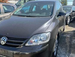 Blackmagic Gebraucht 2006 VW Golf Plus Cross Comfortline Van / Kleinbus | 1.690 € (Etwas zu teuer)