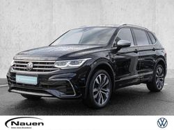 Deep black perleffekt (metallic) Gebraucht 2022 VW Tiguan Allspace R-line SUV | 37.350 € (Fairer Preis)