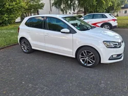 Weiß Gebraucht 2016 VW Polo Allstar Kleinwagen | 8.760 € (Fairer Preis)