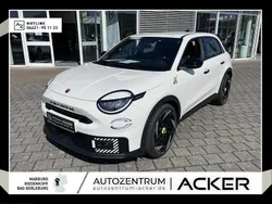 Venom black Neu 2025 Abarth 600e Turismo SUV | 35.980 € (Superpreis)