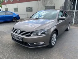 Kaschmirbraun Gebraucht 2011 VW Passat Trendline Limousine | 11.240 € (Etwas zu teuer)