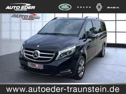 Obsidianschwarz (schwarz) Gebraucht 2015 Mercedes V250 Avantgarde Edition Van / Kleinbus | 37.900 € (Guter Preis)