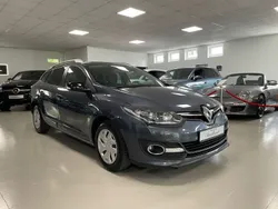 Grau Gebraucht 2016 Renault Mégane III LIMITED Limousine | 5.999 € (Guter Preis)