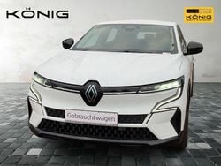 Weiss Gebraucht 2022 Renault Mégane IV Limousine | 19.442 € (Superpreis)