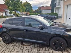 Schwarz Gebraucht 2010 Renault Mégane III Expression Limousine | 3.400 € (Fairer Preis)