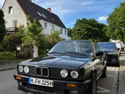 Schwarz Gebraucht 1992 BMW 325 Cabriolet Basis Cabrio | 11.500 €