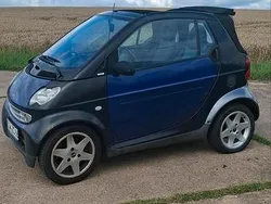 Blau Gebraucht 2001 Smart ForTwo Cabrio Cabrio | 800 € (Guter Preis)