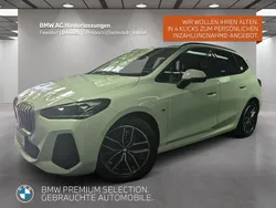 Weiß Gebraucht 2022 BMW 220 Active Tourer M Sport Van / Kleinbus | 29.880 € (Fairer Preis)