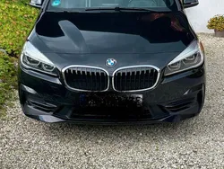 Schwarz Gebraucht 2021 BMW 225 Active Tourer iPerformance Van / Kleinbus | 16.500 € (Fairer Preis)