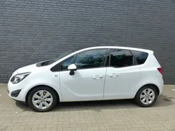 Casablanca weiss&graphit schwa Gebraucht 2012 Opel Meriva Color Edition Van / Kleinbus | 6.500 € (Guter Preis)