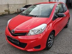Rot Gebraucht 2014 Toyota Yaris Kleinwagen | 6.900 € (Guter Preis)