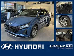 Vibrant blue / mic Gebraucht 2025 Hyundai i20 Trend Limousine | 18.790 € (Fairer Preis)