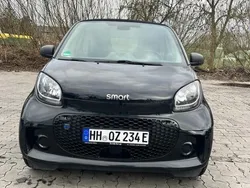 Schwarz Gebraucht 2023 Smart ForTwo Electric Drive Coupé | 14.637 € (Teuer)