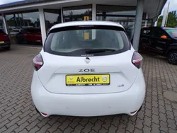Weiß Gebraucht 2021 Renault Zoe Experience Kleinwagen | 13.990 € (Fairer Preis)