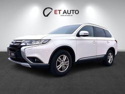 Weiß Gebraucht 2016 Mitsubishi Outlander SUV | 13.499 € (Superpreis)