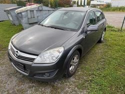 Grau Gebraucht 2009 Opel Astra Limousine | 2.490 € (Guter Preis)