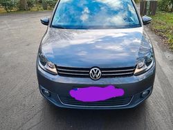 Braun Gebraucht 2014 VW Touran Life Van / Kleinbus | 10.800 € (Fairer Preis)