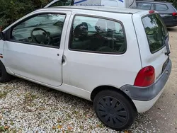 Weiß Gebraucht 2001 Renault Twingo Kleinwagen | 800 € (Superpreis)