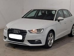 Weiß Gebraucht 2013 Audi A3 Sportback Ambition Kleinwagen | 9.950 € (Fairer Preis)